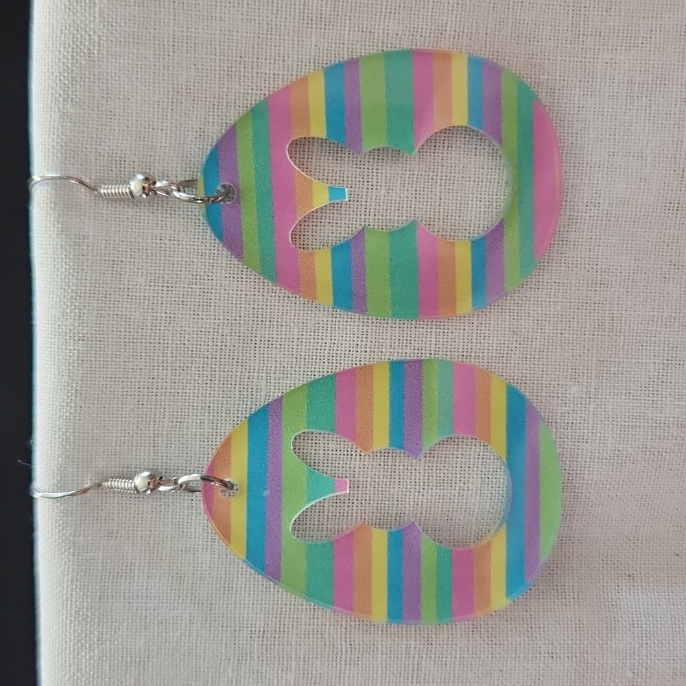 Hand-made Easter earrings pierced